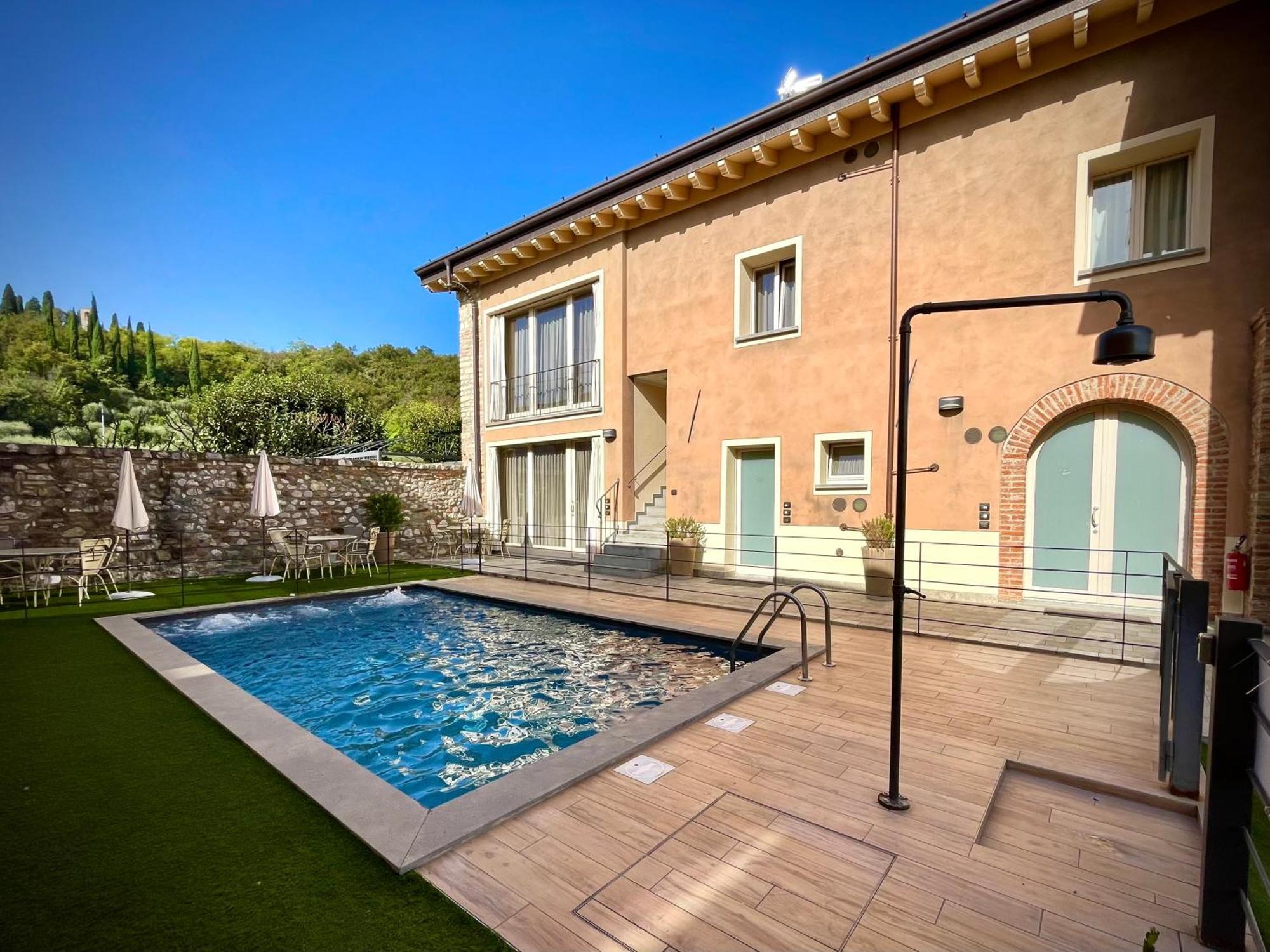 Villa Fontanelle Gardapartments Polpenazze del Garda Kültér fotó