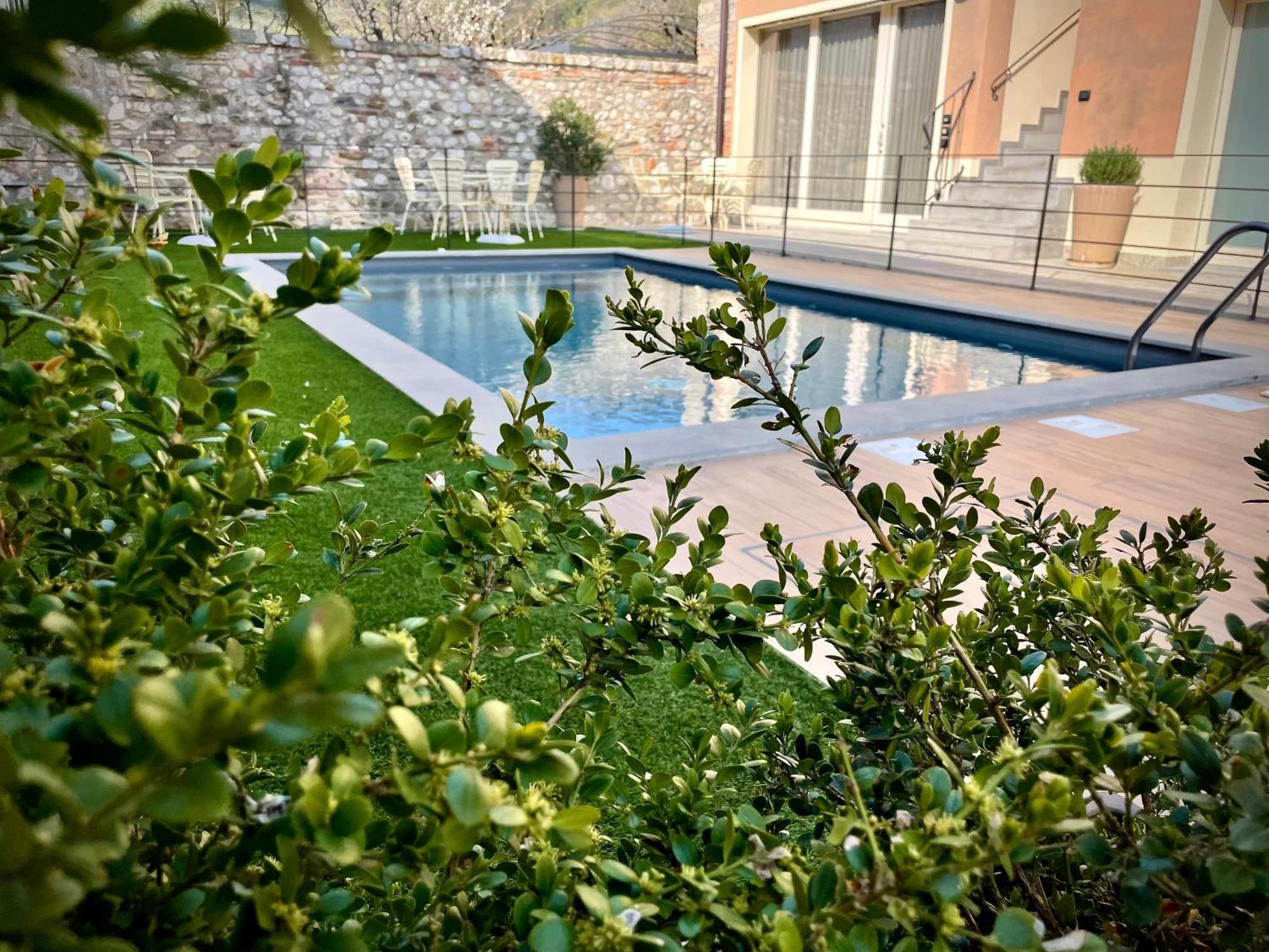 Villa Fontanelle Gardapartments Polpenazze del Garda Kültér fotó