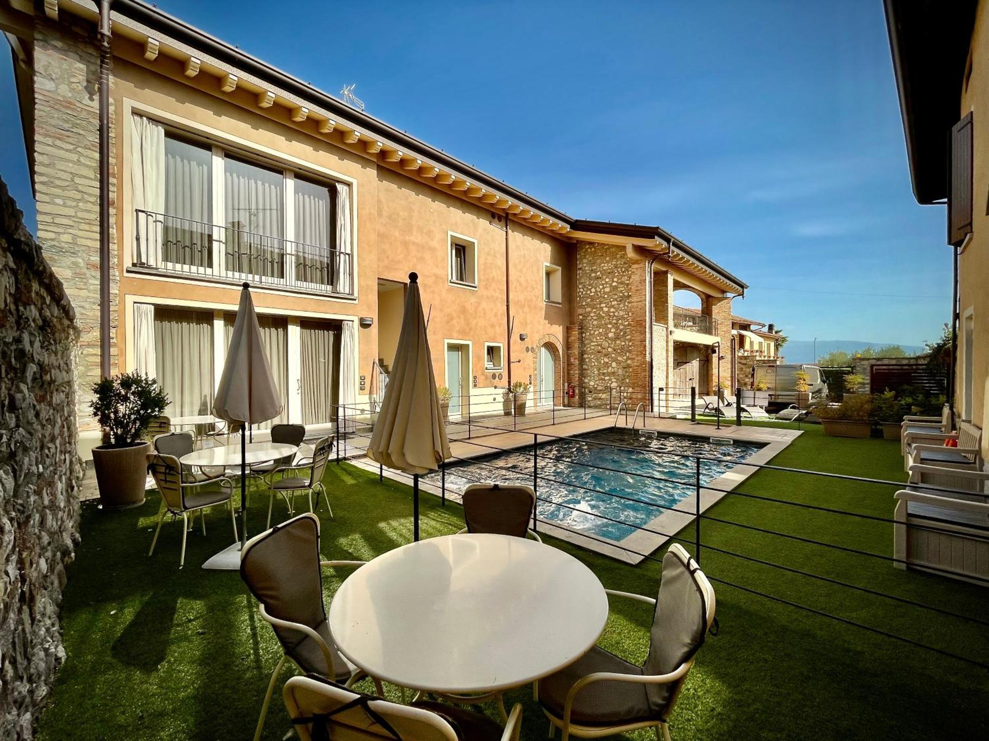 Villa Fontanelle Gardapartments Polpenazze del Garda Kültér fotó