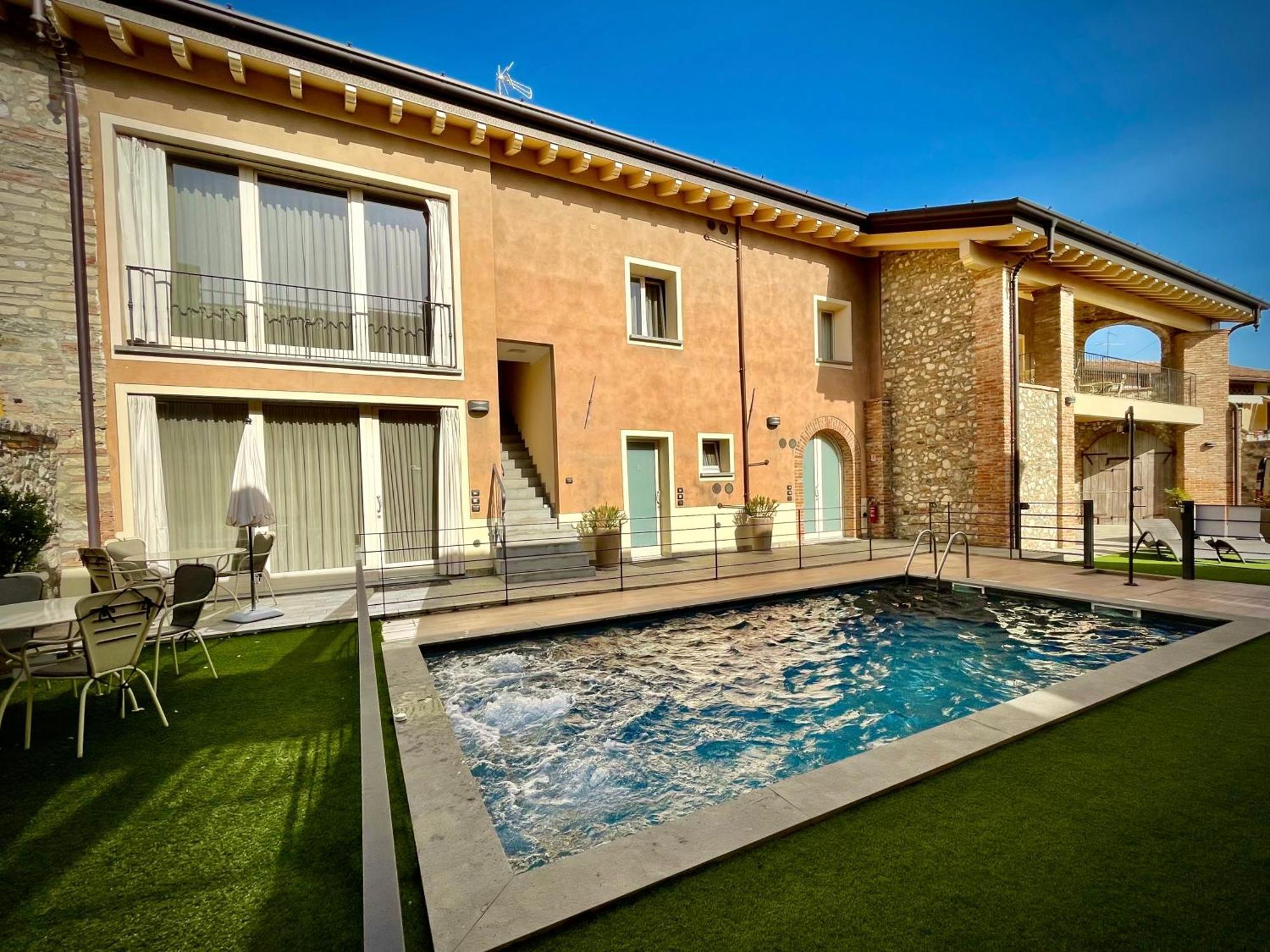 Villa Fontanelle Gardapartments Polpenazze del Garda Kültér fotó