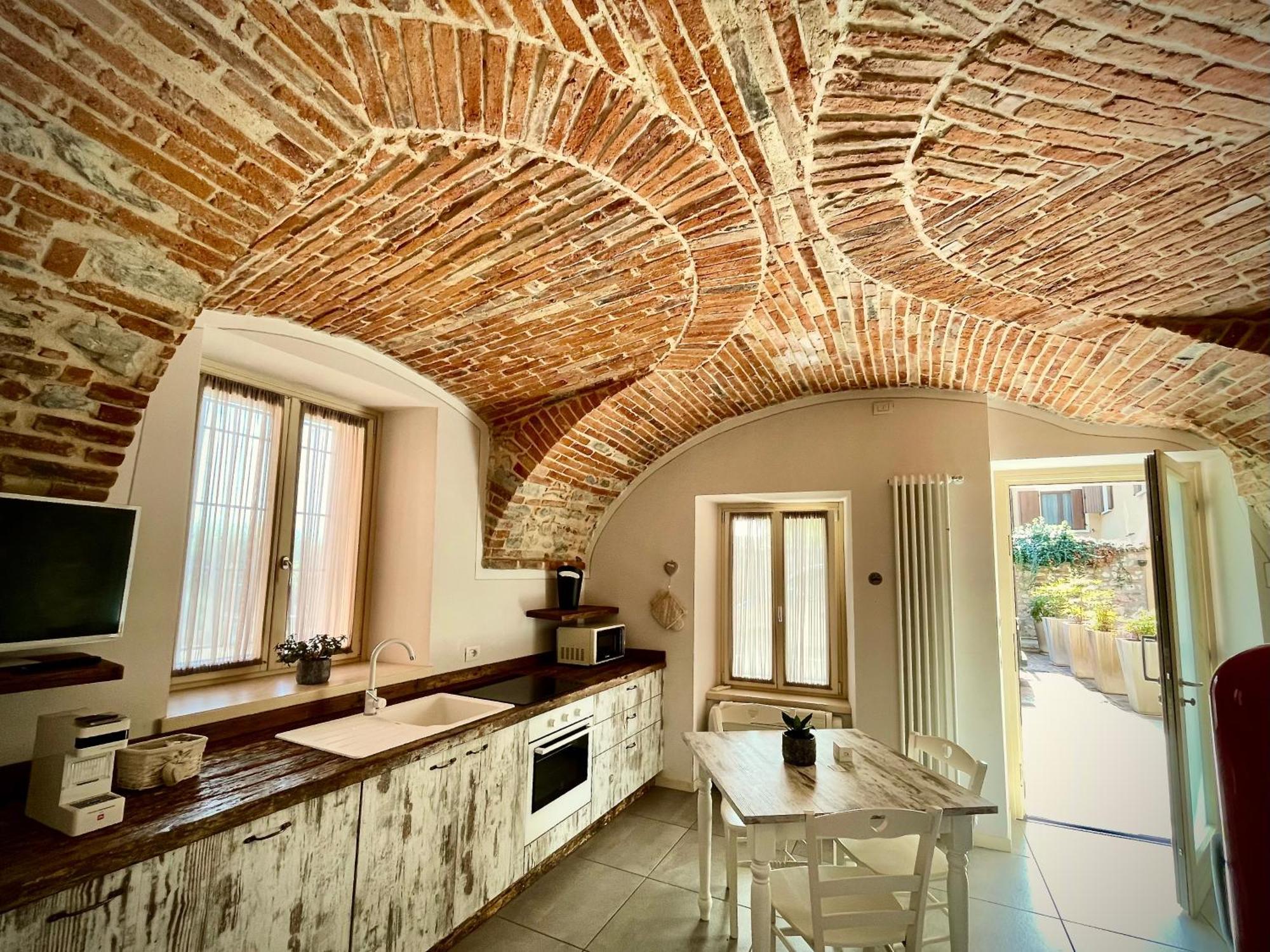 Villa Fontanelle Gardapartments Polpenazze del Garda Kültér fotó