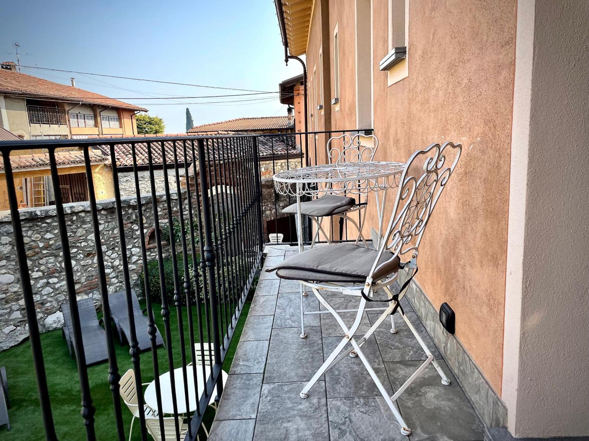 Villa Fontanelle Gardapartments Polpenazze del Garda Kültér fotó