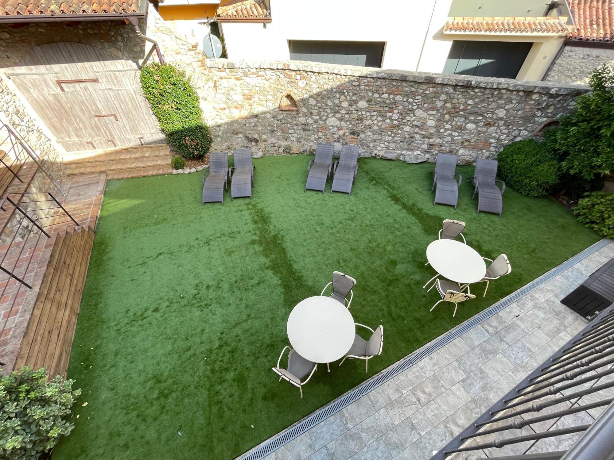 Villa Fontanelle Gardapartments Polpenazze del Garda Kültér fotó