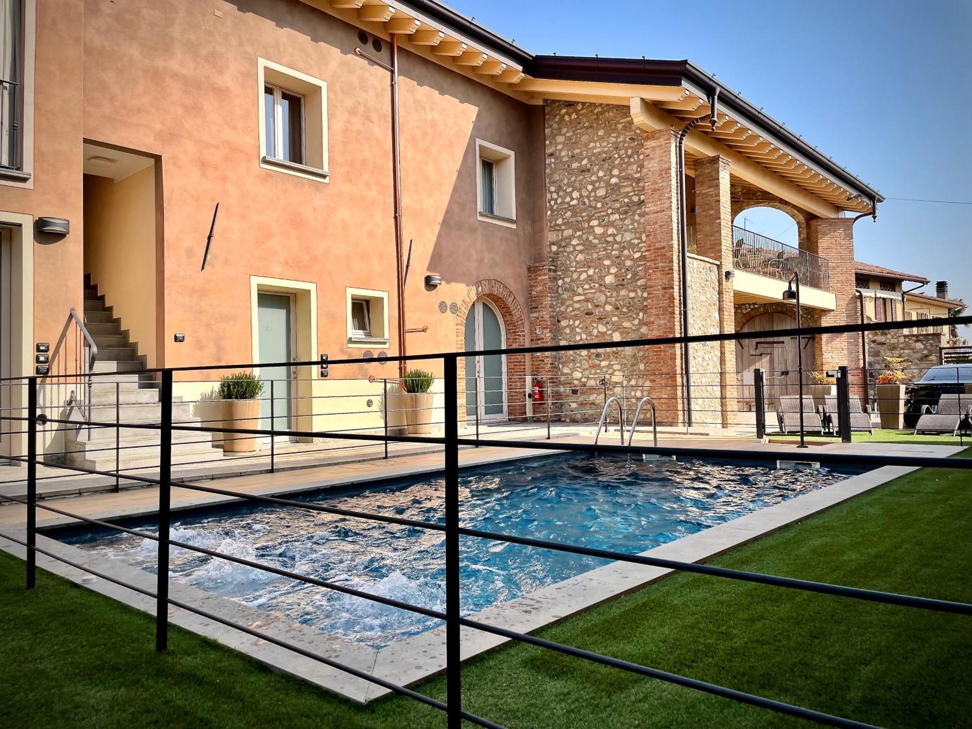 Villa Fontanelle Gardapartments Polpenazze del Garda Kültér fotó