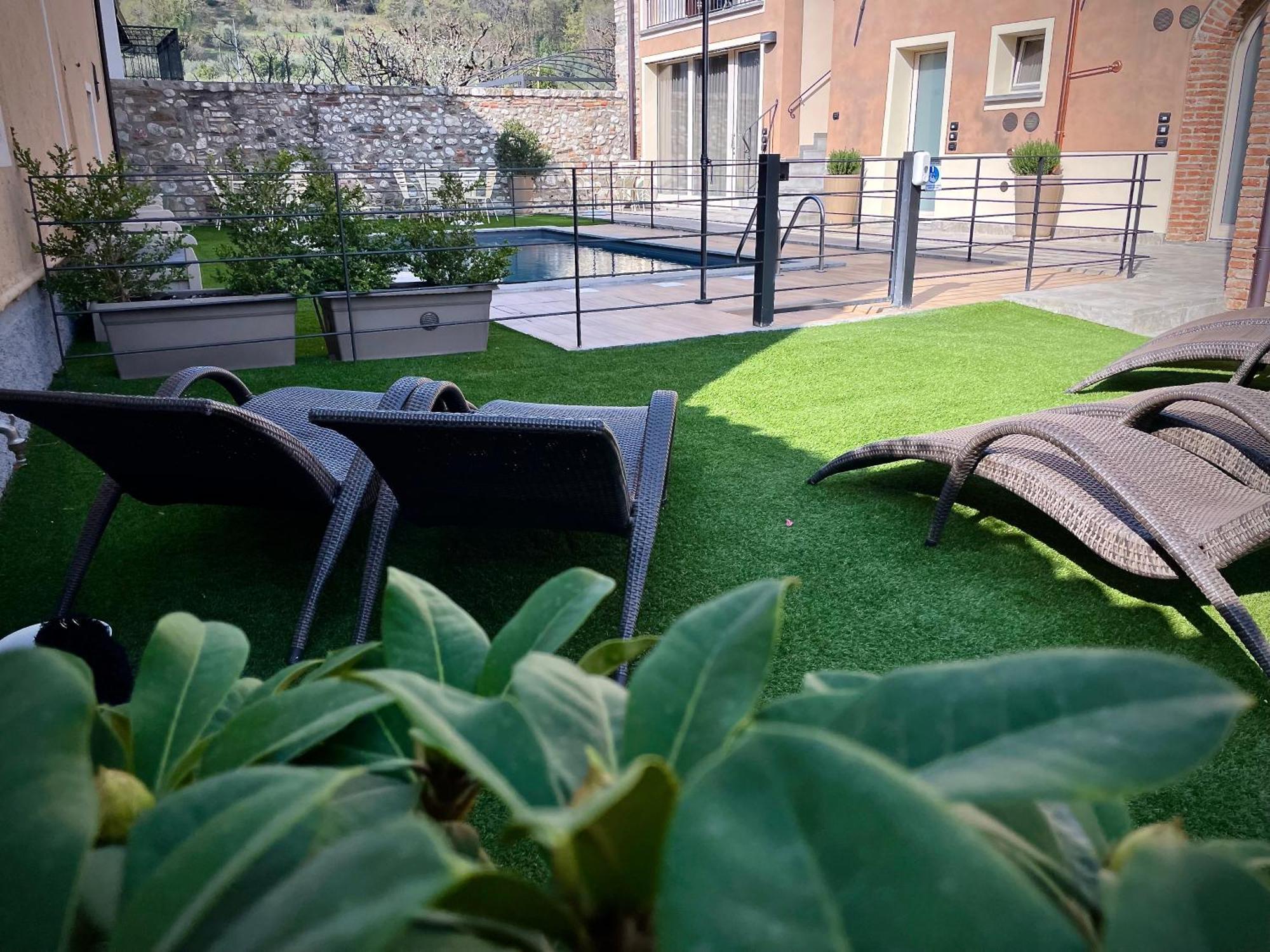 Villa Fontanelle Gardapartments Polpenazze del Garda Kültér fotó